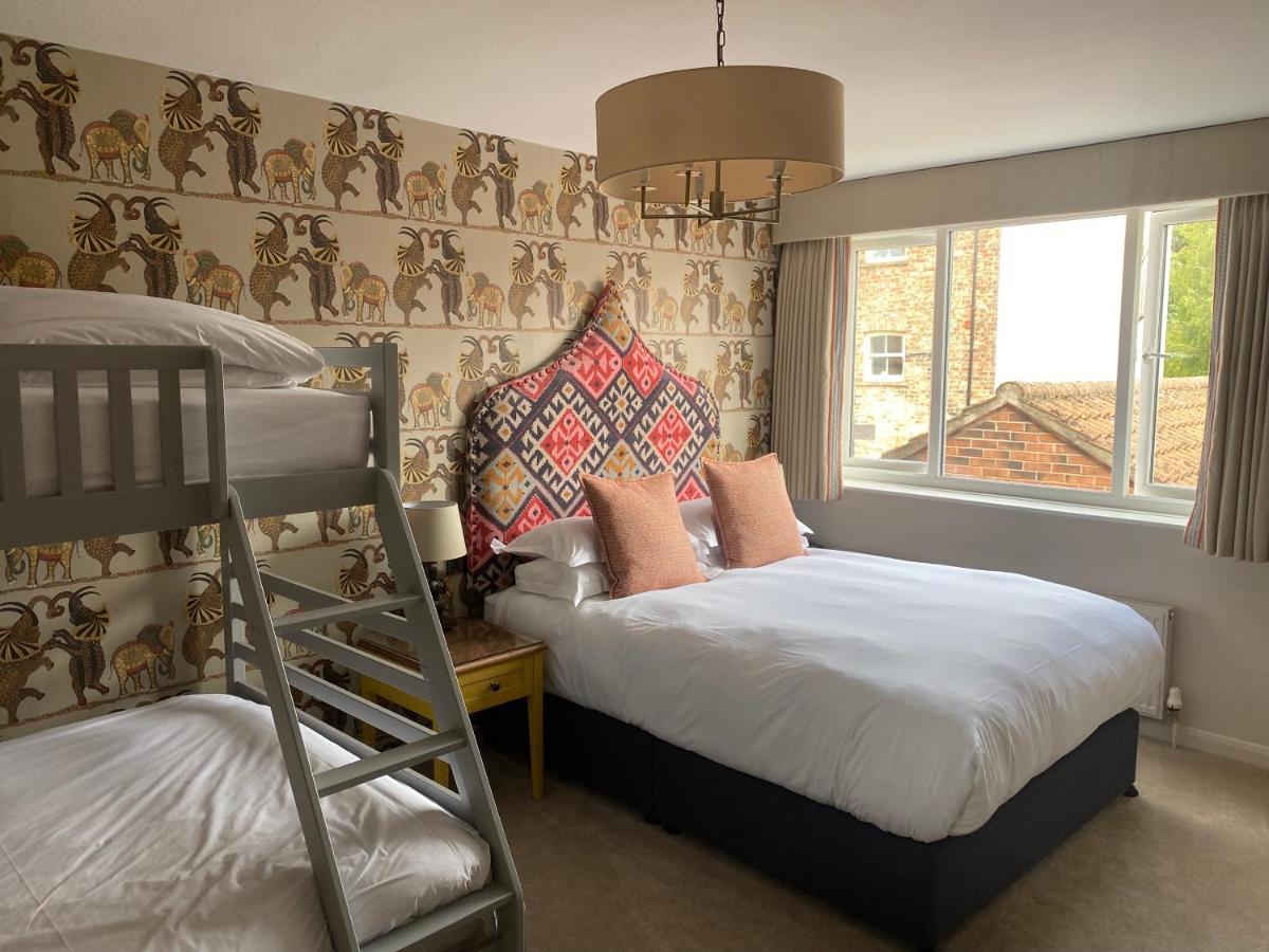 Inn The George 4*
